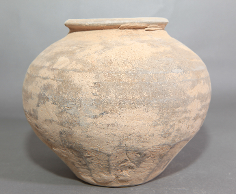 旋纹灰陶罐 