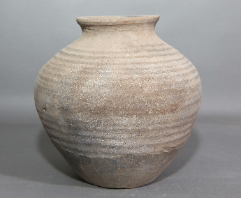 旋纹灰陶罐