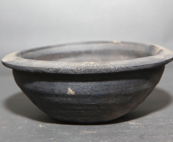 敞口泥质灰陶碗