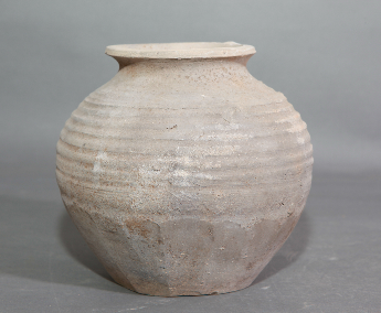旋纹灰陶罐