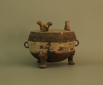 虎纽盖彩绘陶鼎