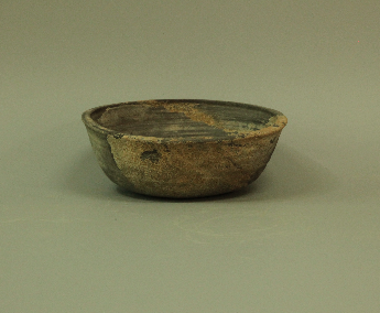 旋纹灰陶碗